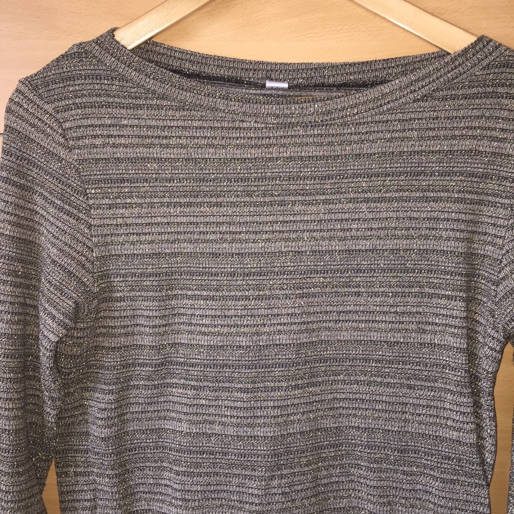 Long sleeve top with metallic texture